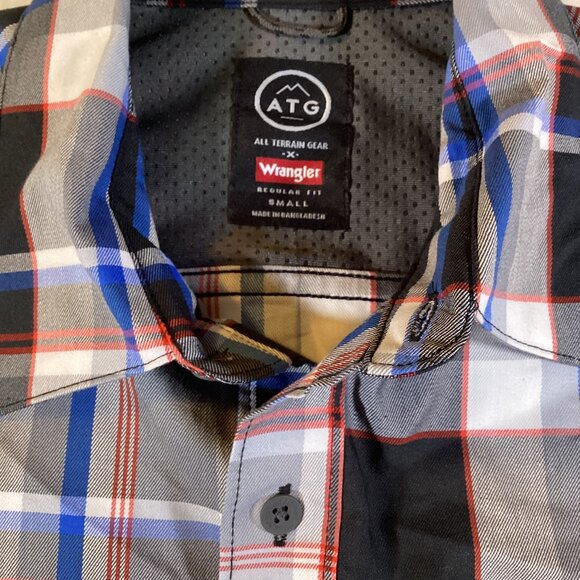 Wrangler AllTerrain Gear Small Multi Color Short Sleeve Shirt - Picture 4 of 4